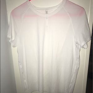 WHITE LULULEMON TEE